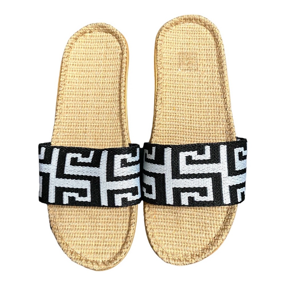 New Womens House Slippers Size 5